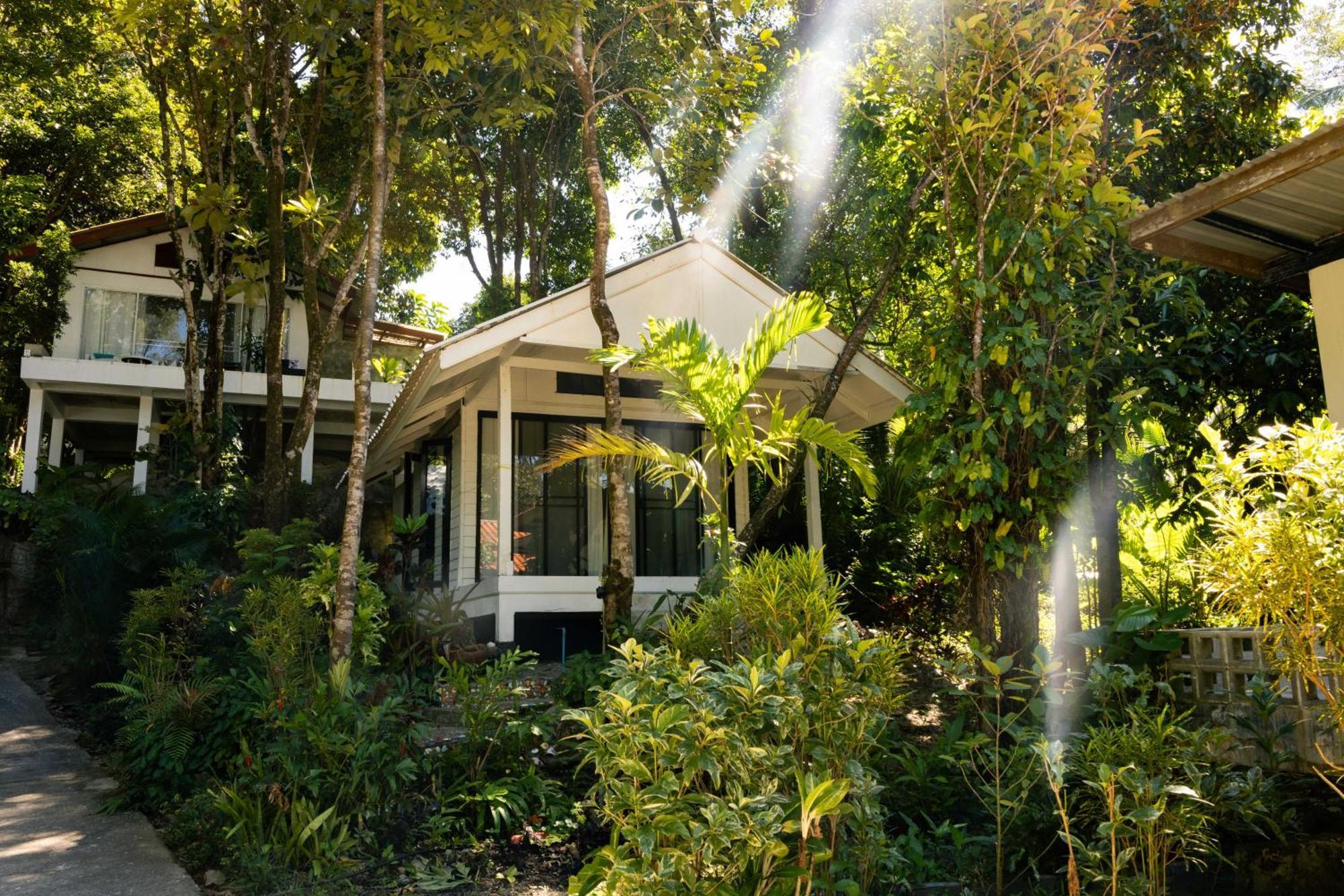 Barefoot Project Formerly Baan Klong Kleng Đảo Ko Phayam Ngoại thất bức ảnh